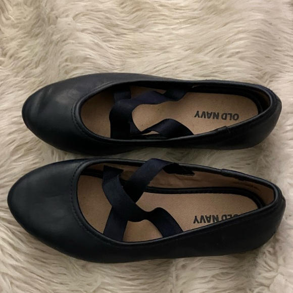 Girls Size 13 Navy Ballet Slip Ons from Old Navy, worn 2x. dress up or school - Picture 2 of 5